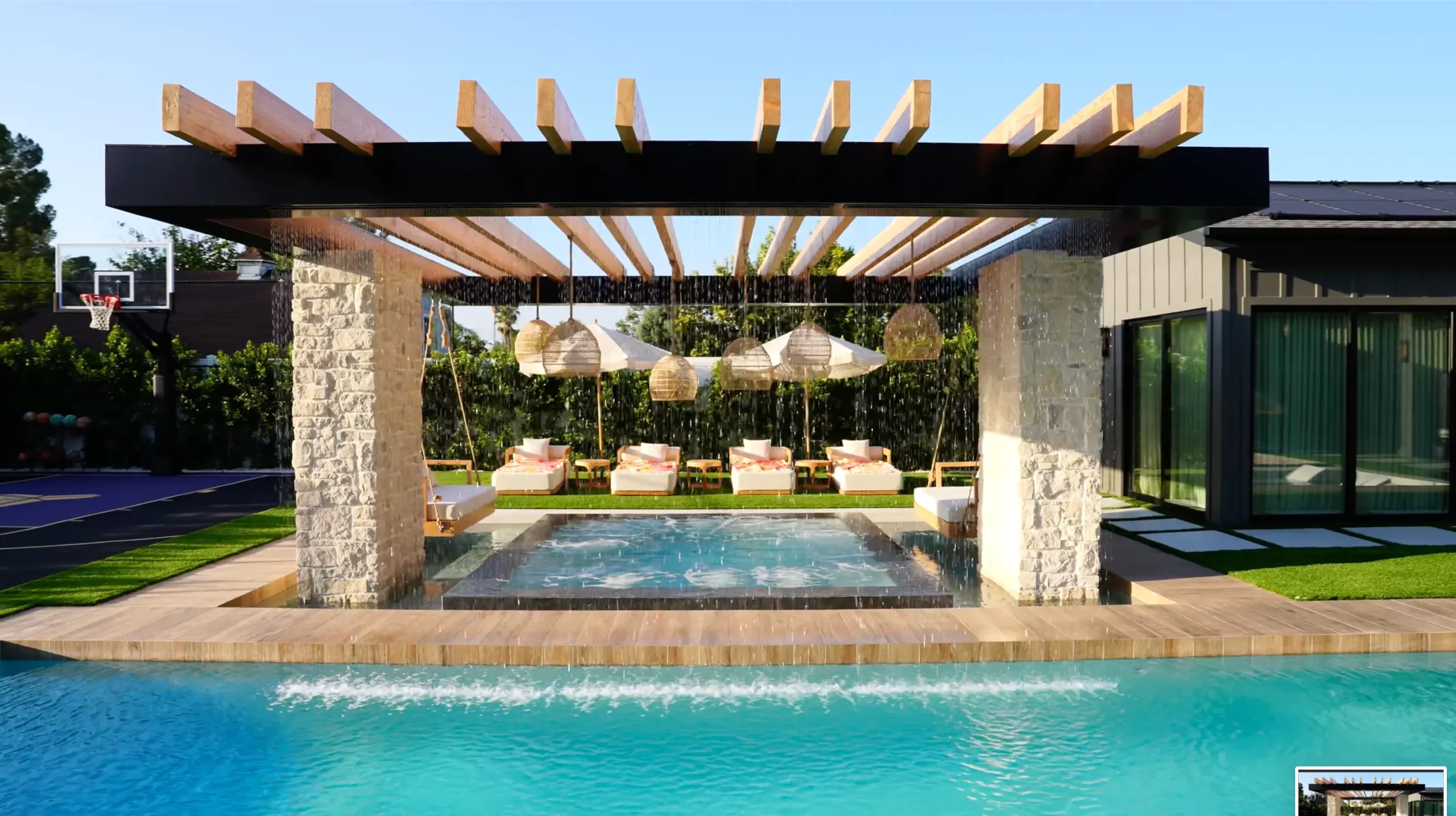 Foxterra-Design-Luxury-Landscape-Family-Friendly-Yard-7