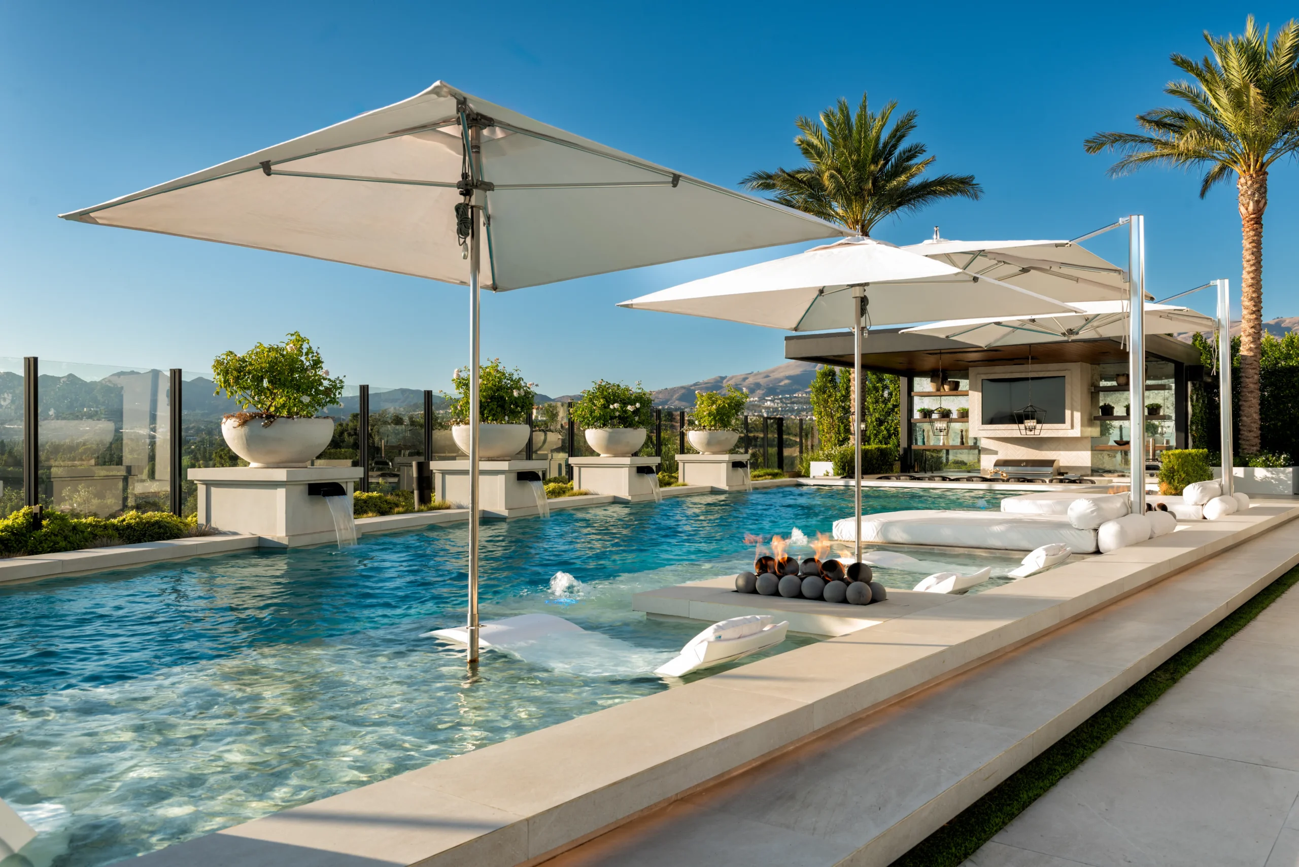 Foxterra-Luxury-Modern-Hacienda-Yard-Design-Family-Friendly-37