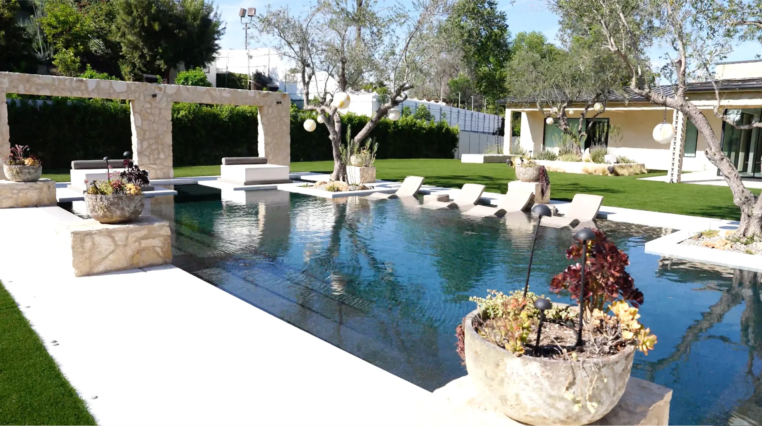 Foxterra-Design-Villa-Delio-Modern-Mediterranean-3