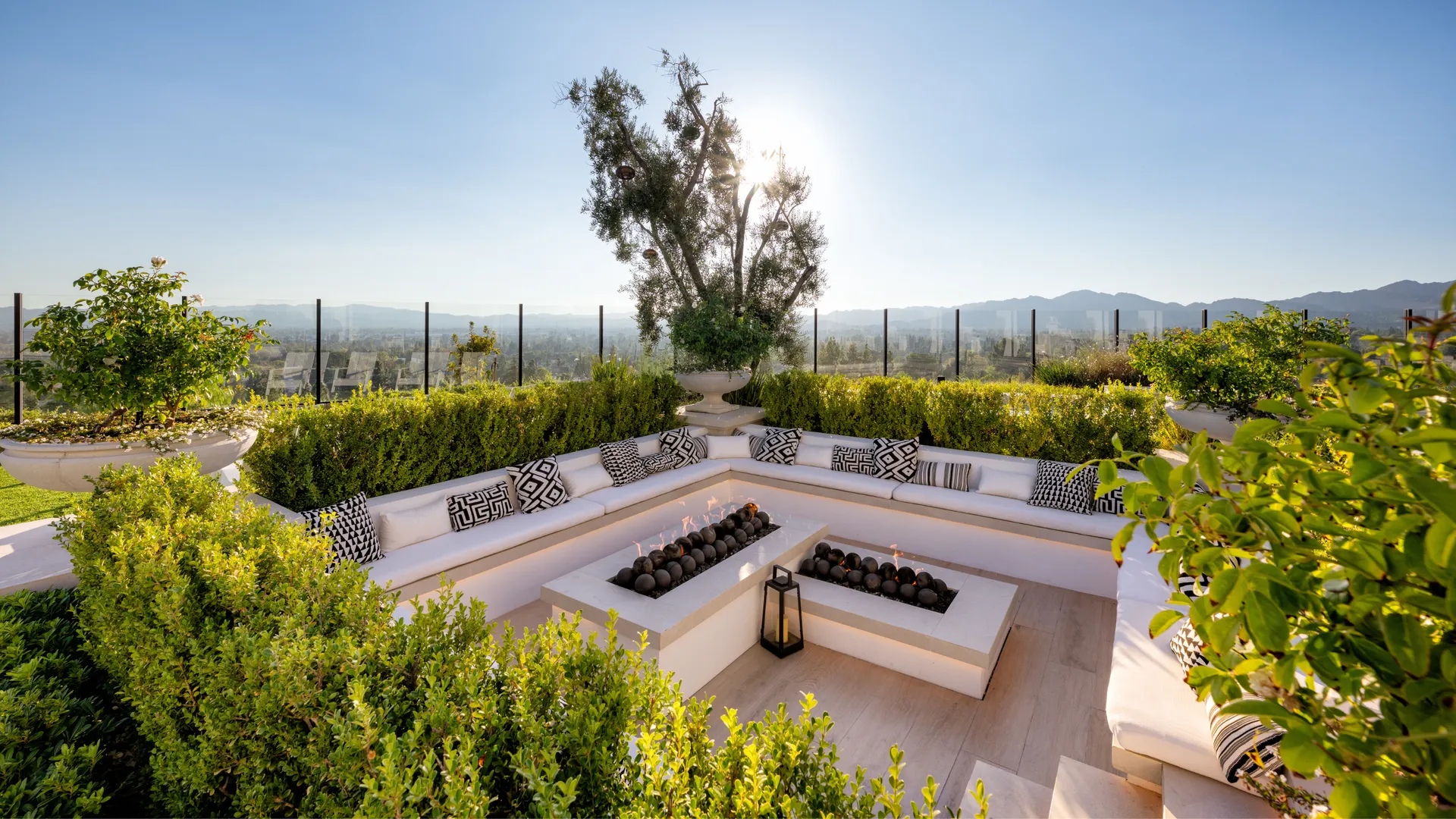 Foxterra In Livingetc