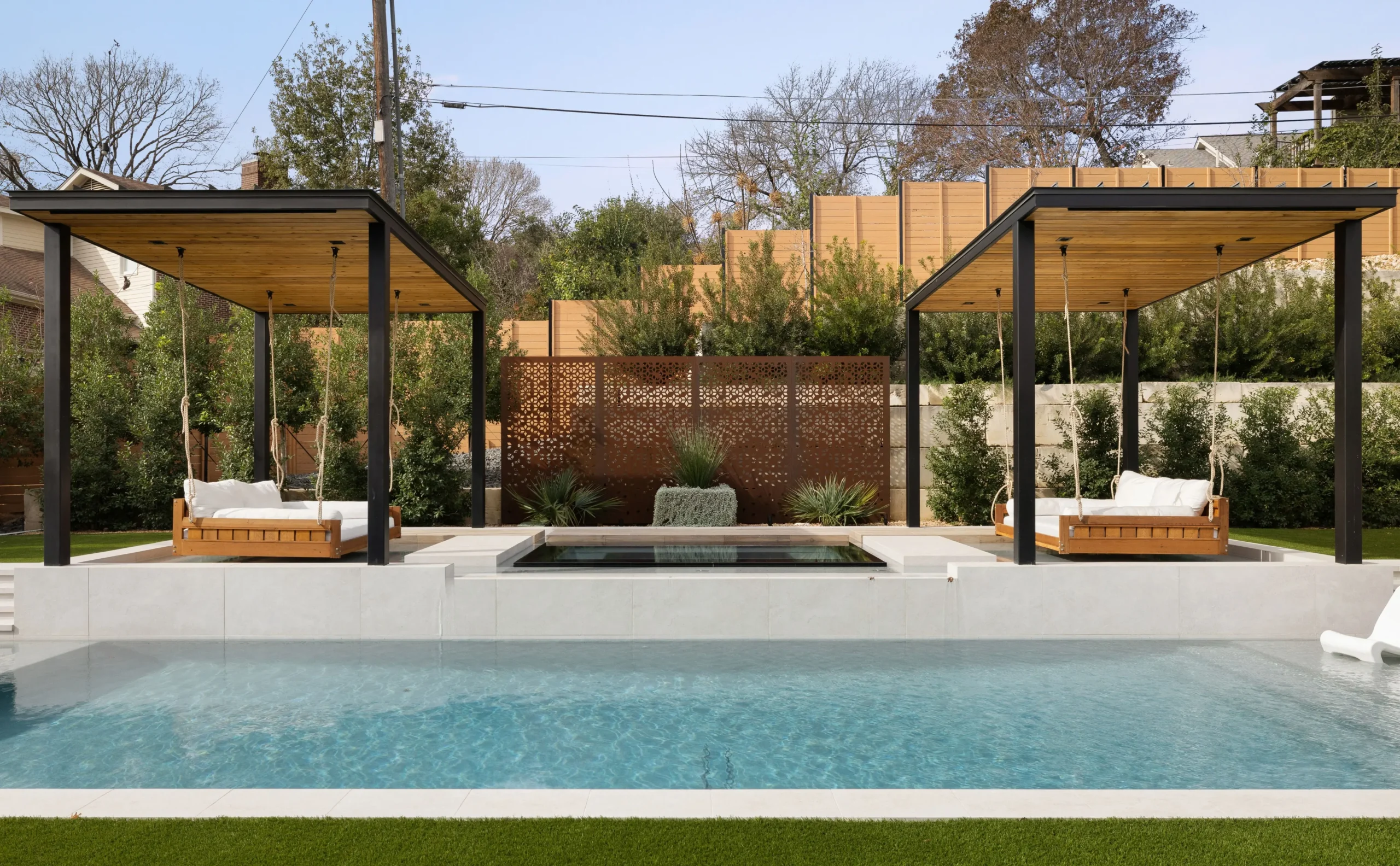 Foxterra-Design-Luxury-Modern-Texas-Yard-10