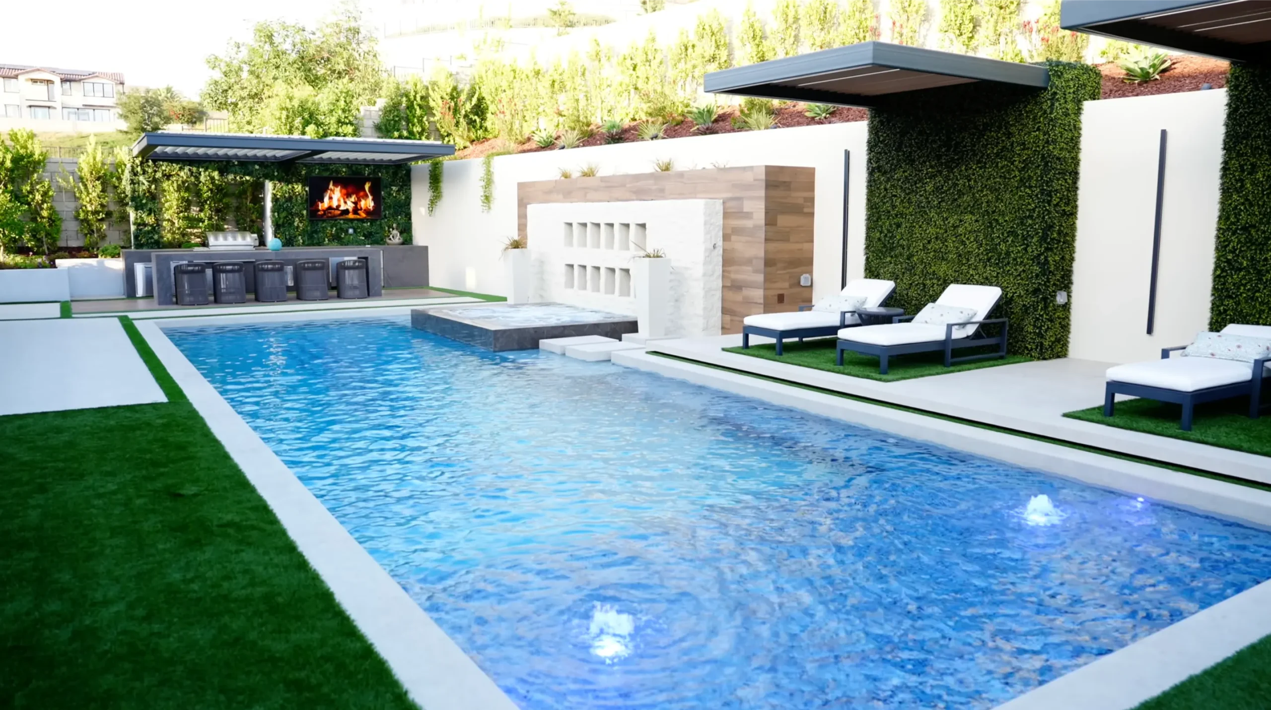 Foxterra-Design-Luxury-Yard-Retaining-Wall-Design-Ideas-3
